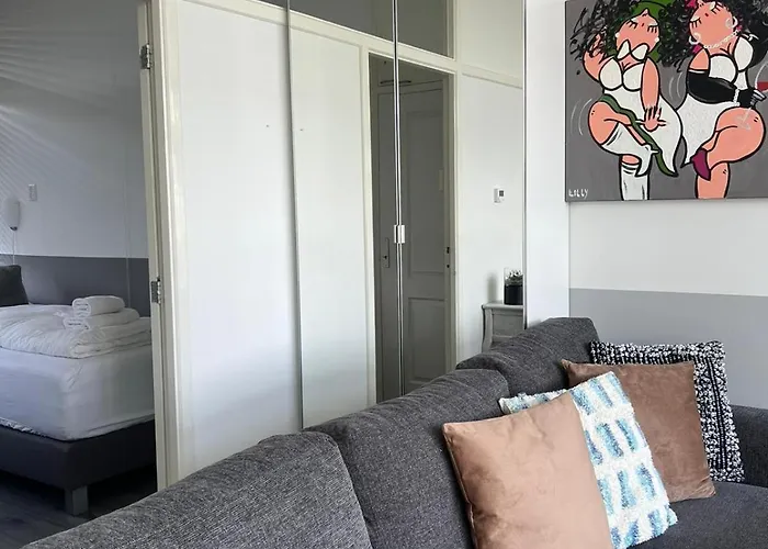 Dutch Line, De Schelp, Gratis Parkeren *